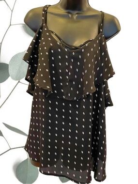 Cold Shoulder Top from Torrid (Size 1)